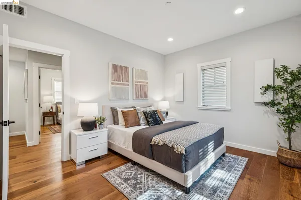 $1,095,000 | 3424 Richmond Boulevard, Oakland, CA 94611