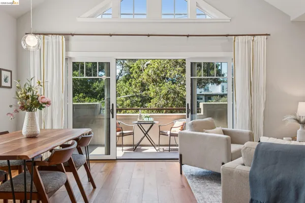 $1,095,000 | 3424 Richmond Boulevard, Oakland, CA 94611