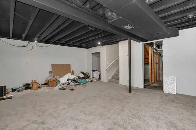 a view of a garage room