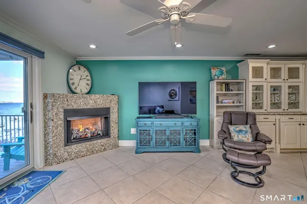 $699,999 | 12 Naugatuck Avenue, Unit A7, Milford, CT 06460