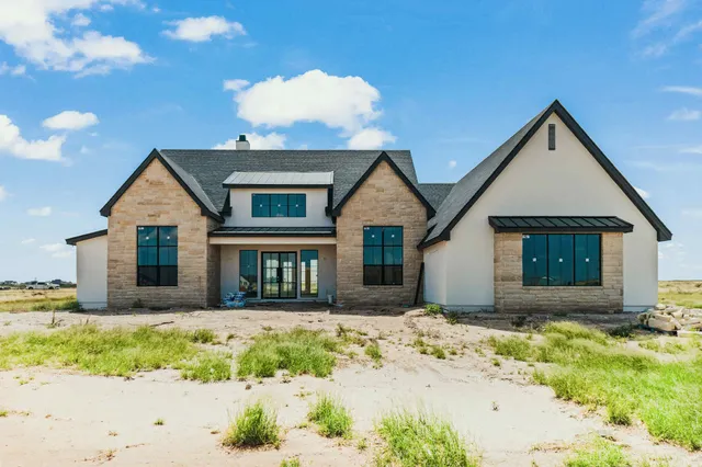 $600,000 | 223 Private Road, Seminole, TX 79360