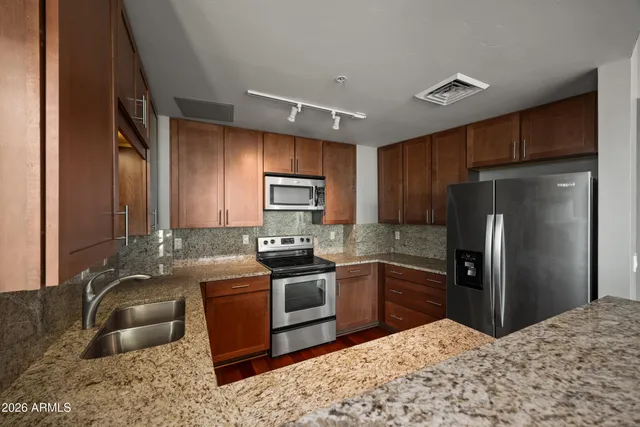 $649,500 | 310 South 4th Street, Unit 1710, Phoenix, AZ 85004
