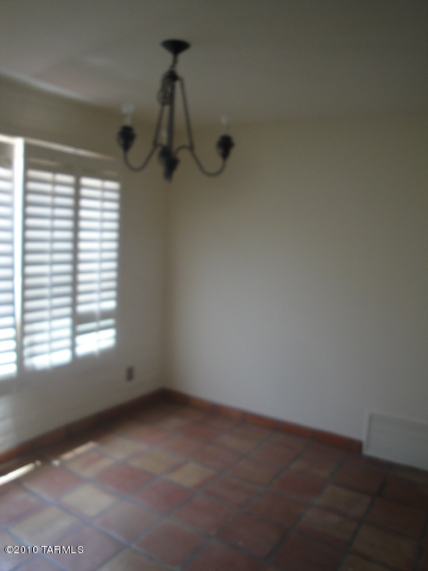 8755 East Bears Path Road Tucson, AZ 85749 - Photo 2 of 14