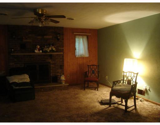 835 Pine Grove Road Beaver, PA 15009 - Photo 3 of 10 Living Room.