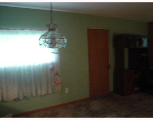 835 Pine Grove Road Beaver, PA 15009 - Photo 6 of 10 Dining Room.