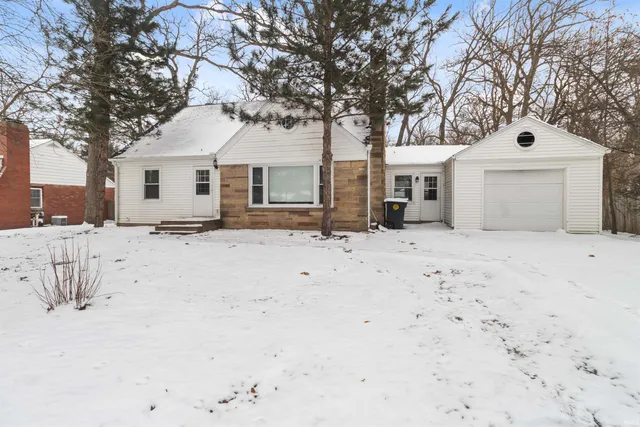 $399,999 | 1703 Corby Boulevard, South Bend, IN 46617