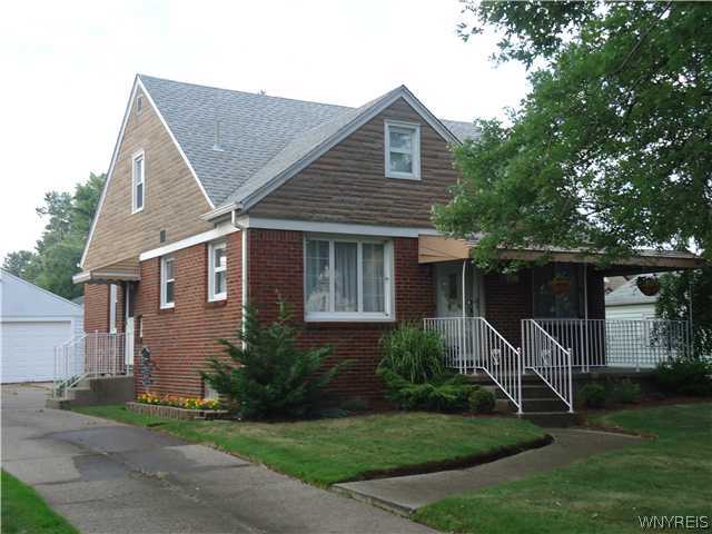 686 Mapleview Road Cheektowaga, NY 14225 - Photo 1 of 1 Exterior Front