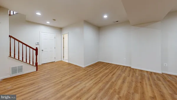 $3,495 | 8365 Derwent Valley Court, Lorton, VA 22079