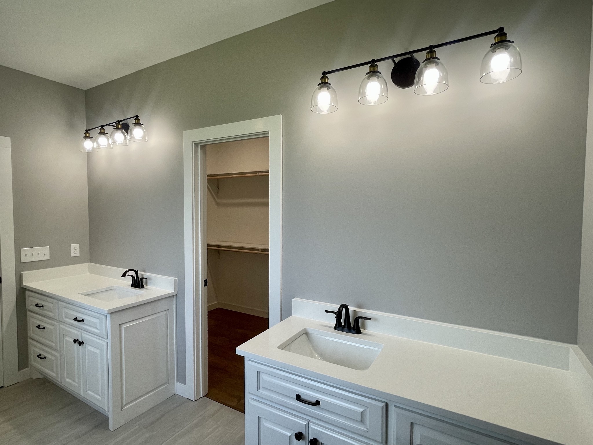 1460 Fall River Road Lawrenceburg, TN 38464 - Photo 14 of 31 a bathroom with a sink and a mirror