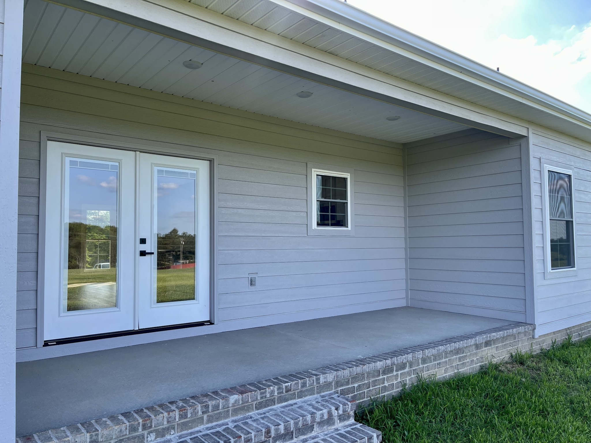 1460 Fall River Road Lawrenceburg, TN 38464 - Photo 29 of 31 a view of front door of house