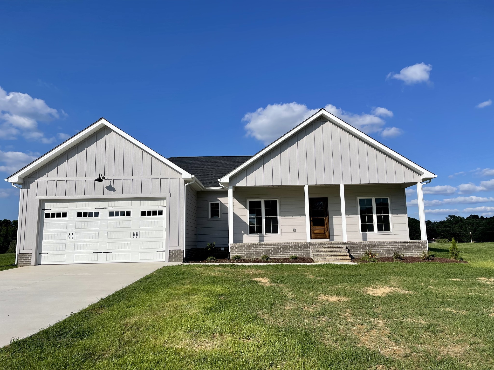 1460 Fall River Road Lawrenceburg, TN 38464 - Photo 31 of 31 a front view of a house with a yard