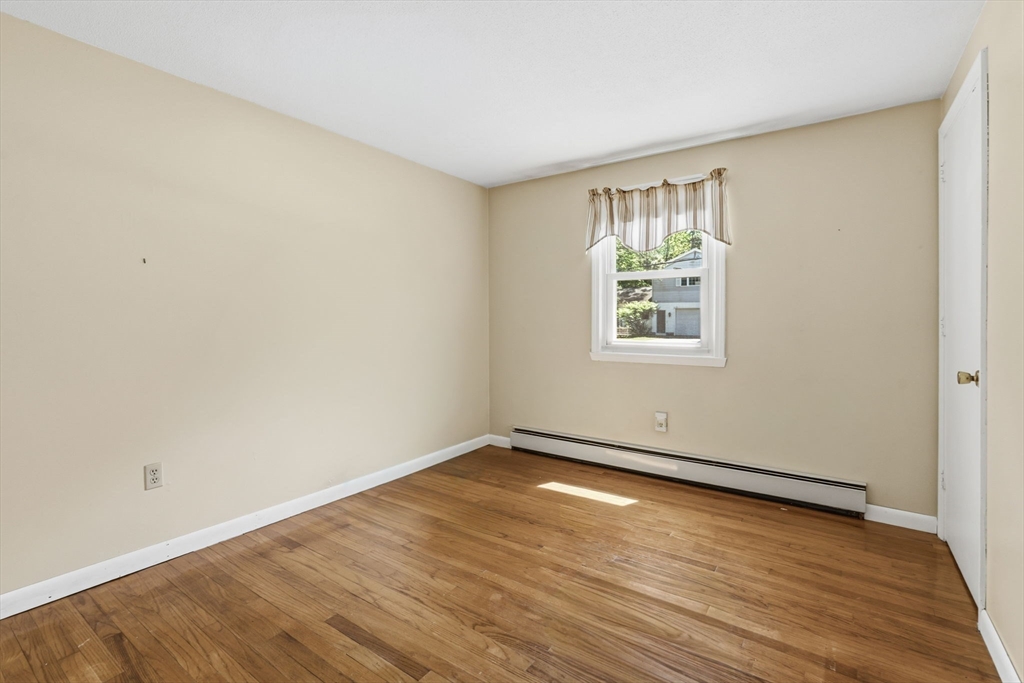 83 Strong Street Easthampton, MA 01027 - Photo 26 of 36
