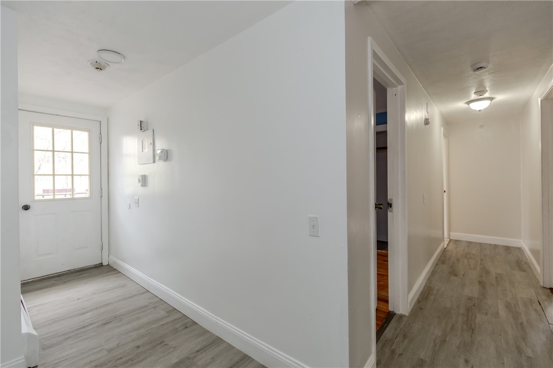 1150 Plainfield Pike Coventry, RI 02827 - Photo 15 of 30 Foyer