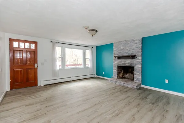 $499,999 | 1150 Plainfield Pike, Coventry, RI 02827