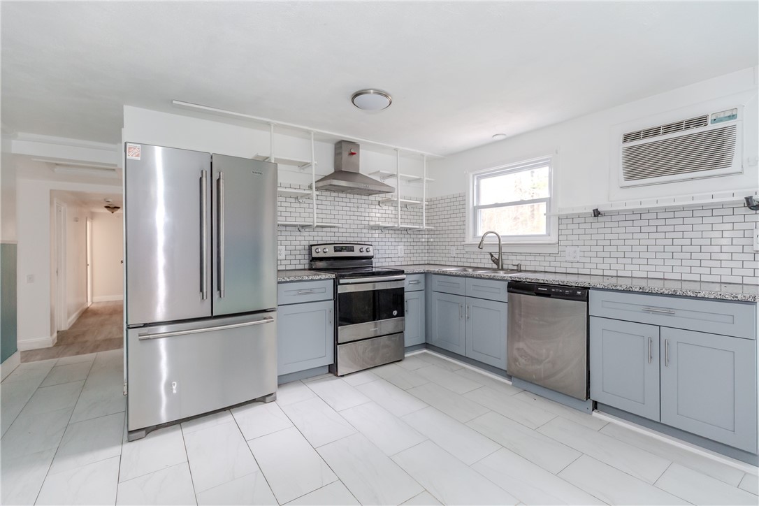 1150 Plainfield Pike Coventry, RI 02827 - Photo 5 of 30