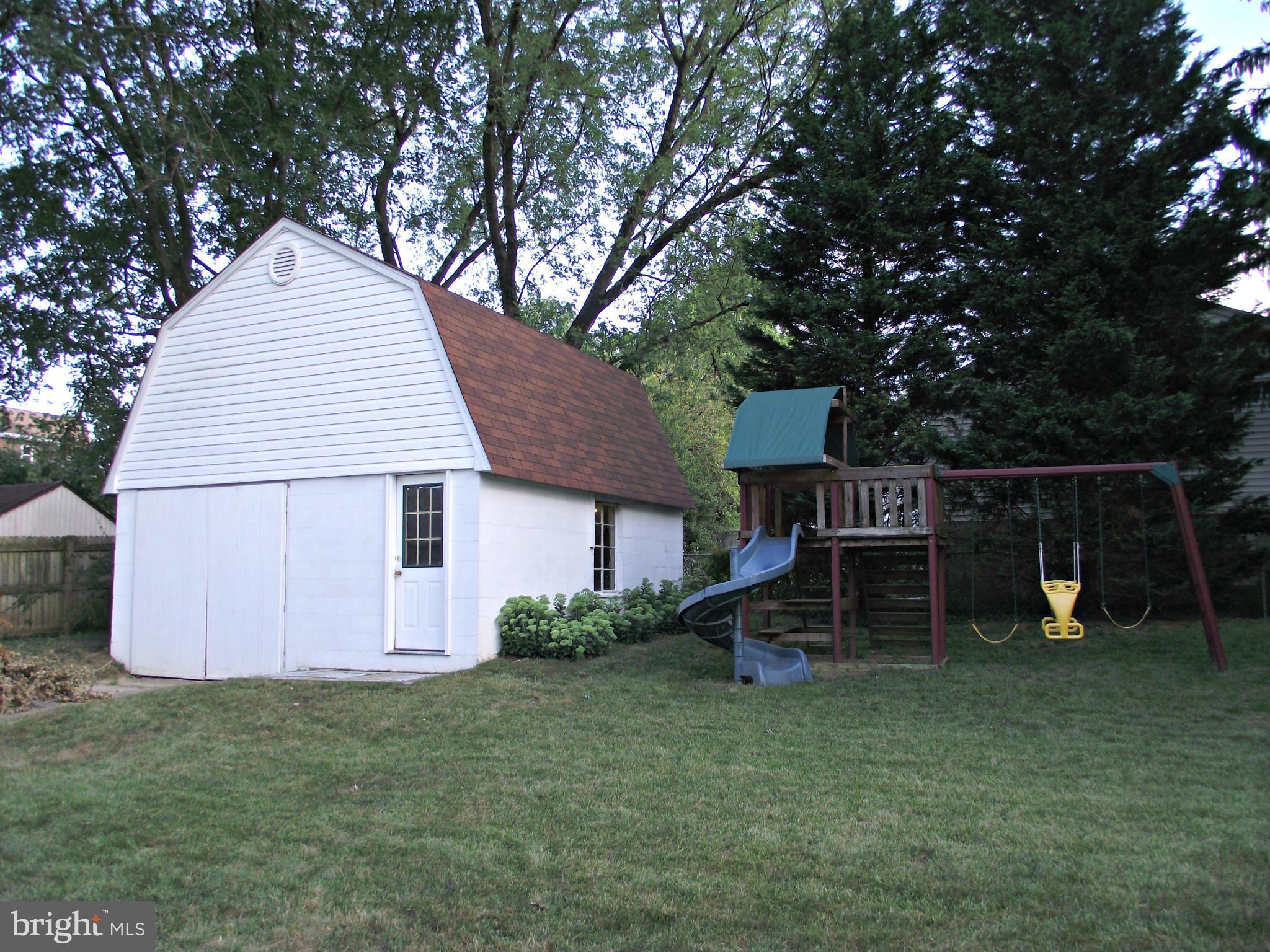 605 Fairmount Road Linthicum, MD 21090 - Photo 14 of 25 Exterior (Rear)