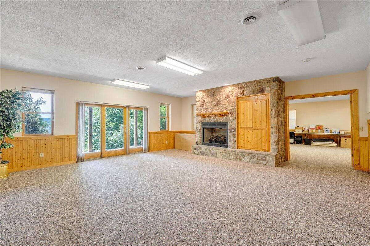 461 Sunset Bay Road Gretna, VA 24557 - Photo 35 of 74 35-MIB09426