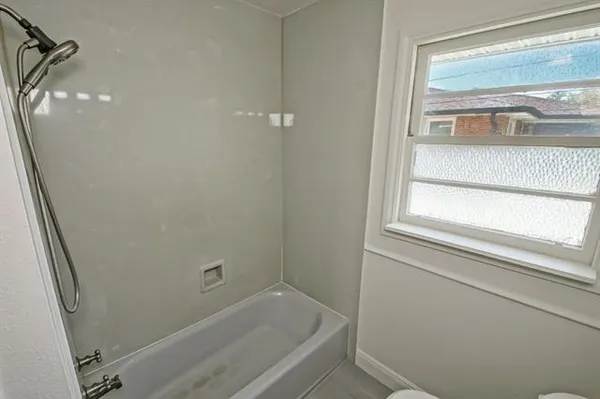 $1,700 | 433 Olive Avenue, Harvey, LA 70058