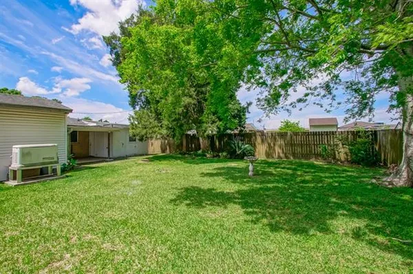 $1,700 | 433 Olive Avenue, Harvey, LA 70058