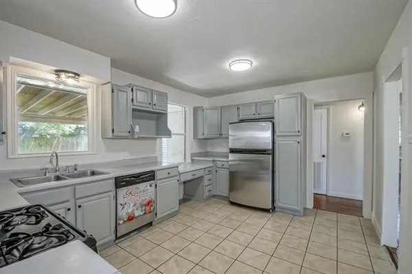 $1,700 | 433 Olive Avenue, Harvey, LA 70058