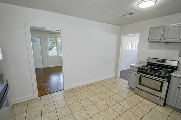 $1,700 | 433 Olive Avenue, Harvey, LA 70058