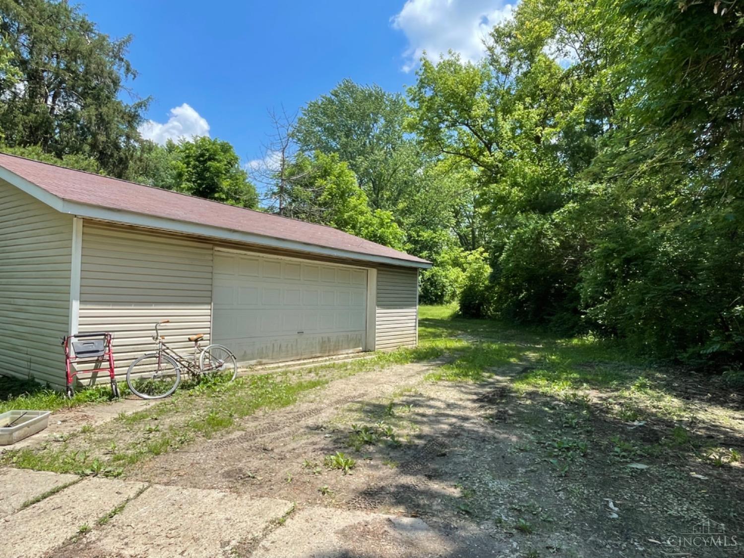 2018 Vizedom Road Hamilton, OH 45013 - Photo 11 of 38 Gallery Image 11