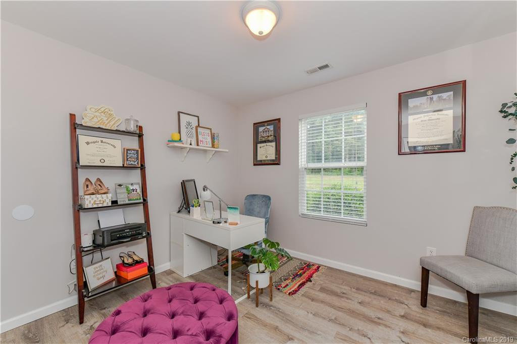 8803 Reedy Creek Road Charlotte, NC 28215 - Photo 19 of 27 Gallery Image 19