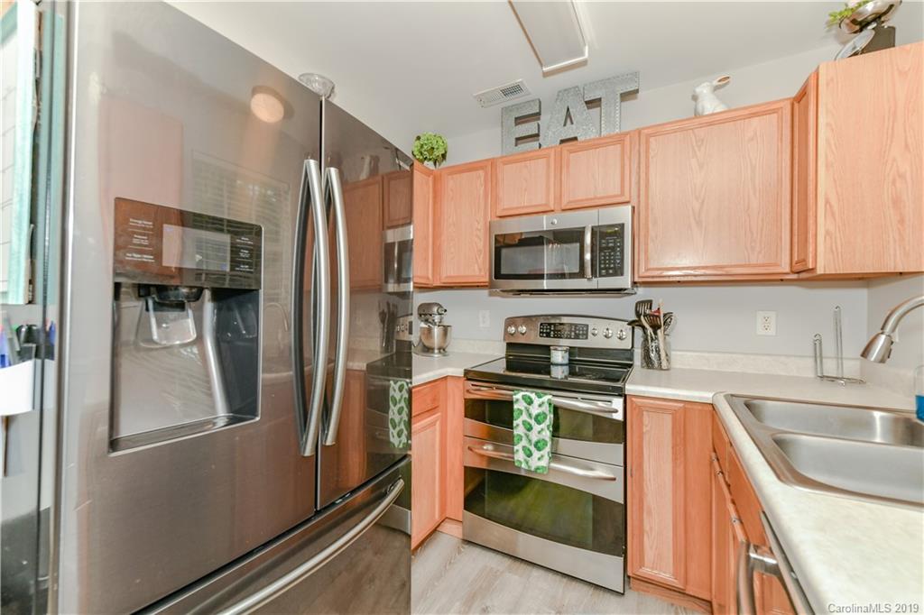 8803 Reedy Creek Road Charlotte, NC 28215 - Photo 10 of 27 Gallery Image 10