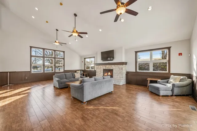 $1,100,000 | 39W599 Walt Whitman Road, St. Charles, IL 60175