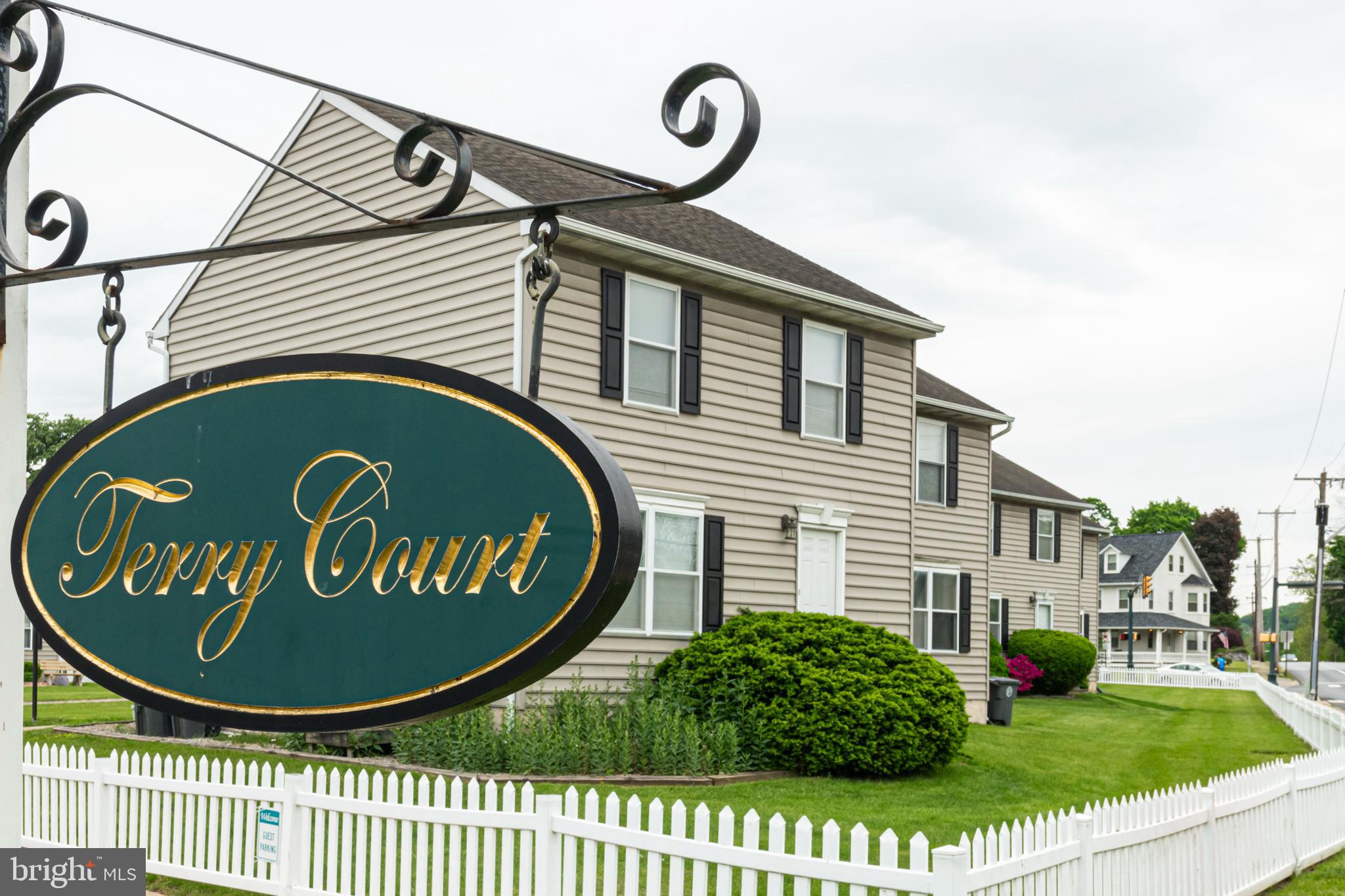 10 Terry Court Downingtown, PA 19335 - Photo 2 of 32