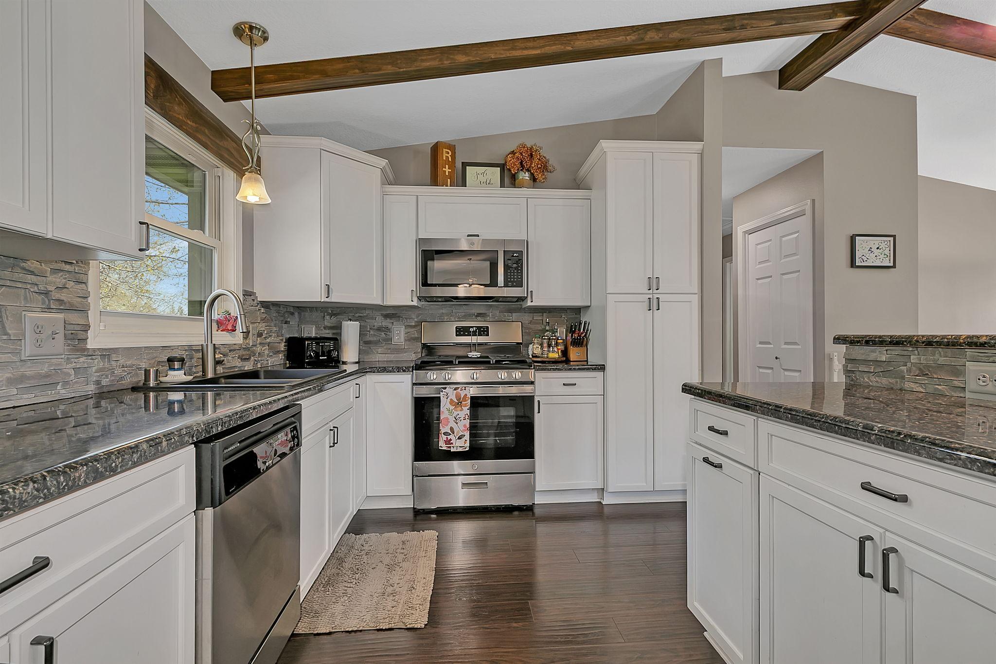 1927 Cooper Hills Road St. Cloud, MN 56301 - Photo 4 of 28