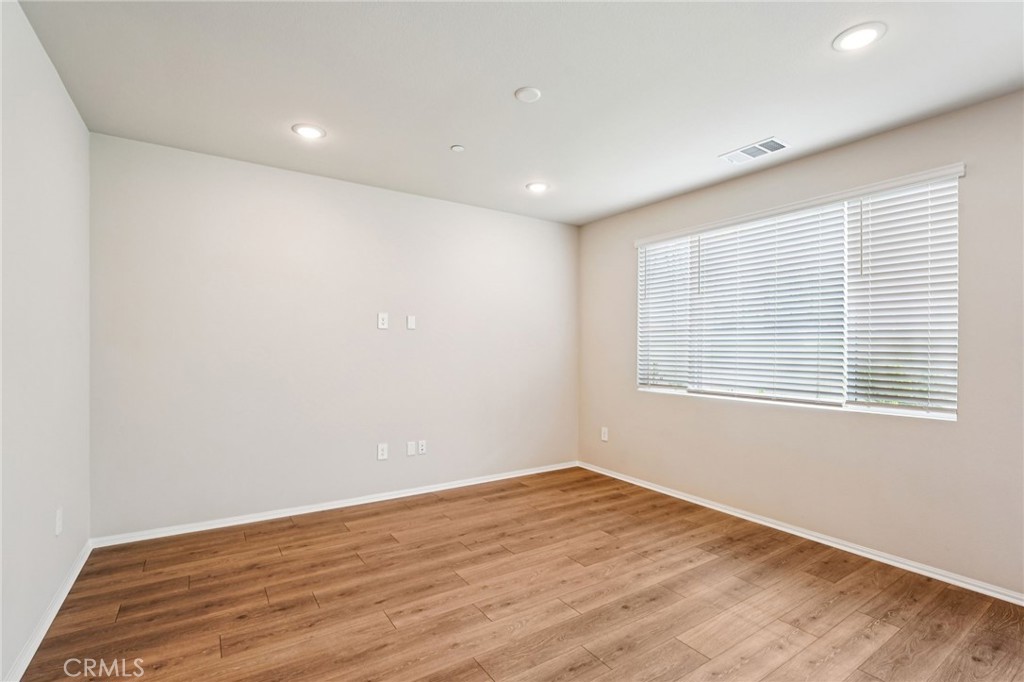 1118 Tropic Court Redlands, CA 92374 - Photo 4 of 33