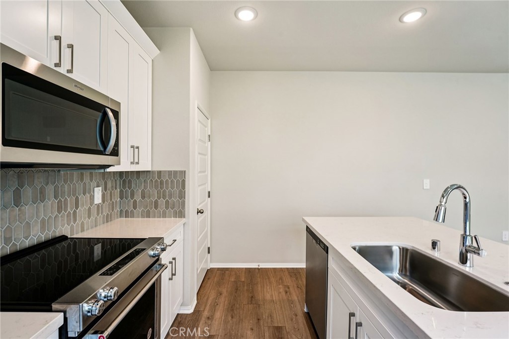 1118 Tropic Court Redlands, CA 92374 - Photo 8 of 33