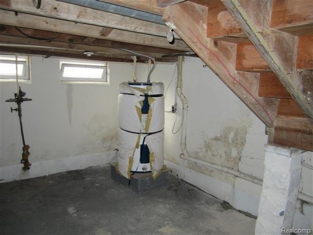 5305 East Dunbar Road Monroe, MI 48161 - Photo 14 of 17 108.JPG