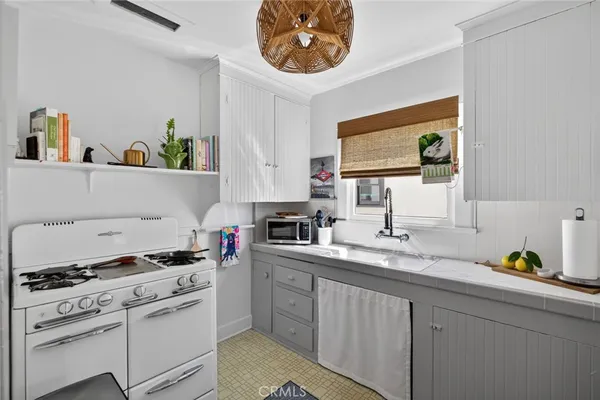 $759,900 | 1116 East Whiting Avenue, Fullerton, CA 92831