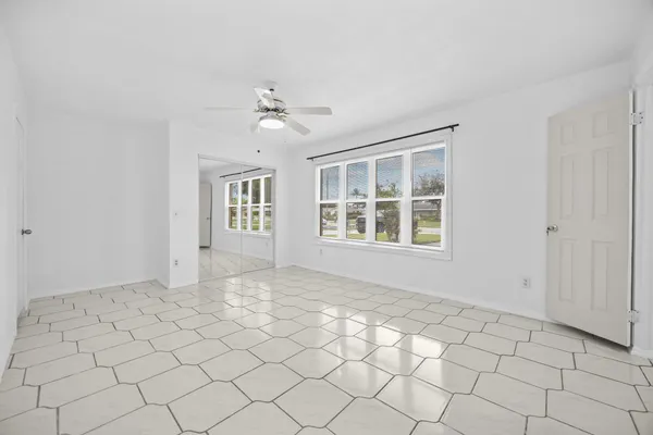 $2,700 | 1742 West Terrace Drive, Lake Worth Beach, FL 33460