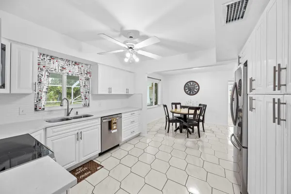 $2,700 | 1742 West Terrace Drive, Lake Worth Beach, FL 33460