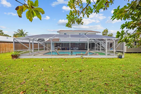 $2,700 | 1742 West Terrace Drive, Lake Worth Beach, FL 33460