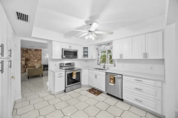 $2,700 | 1742 West Terrace Drive, Lake Worth Beach, FL 33460