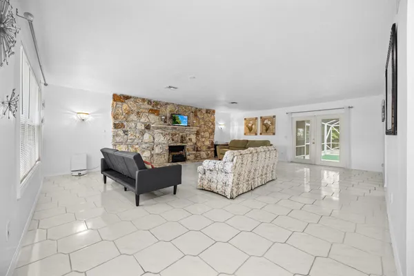 $2,700 | 1742 West Terrace Drive, Lake Worth Beach, FL 33460