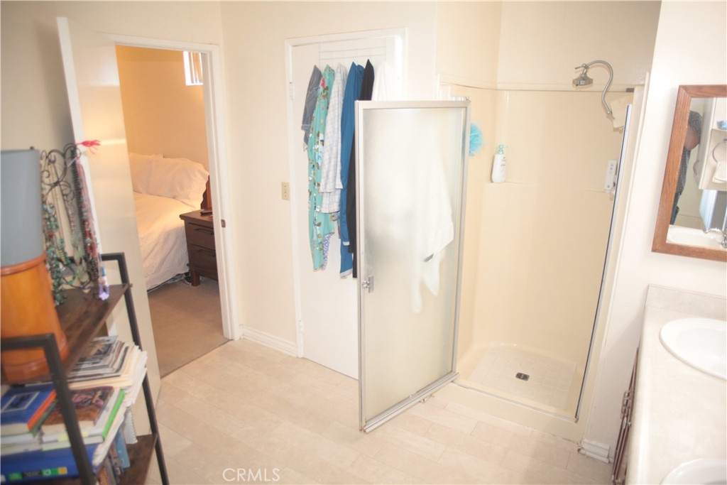 27502 Amethyst Way Castaic, CA 91384 - Photo 15 of 23 a view of walk in closet