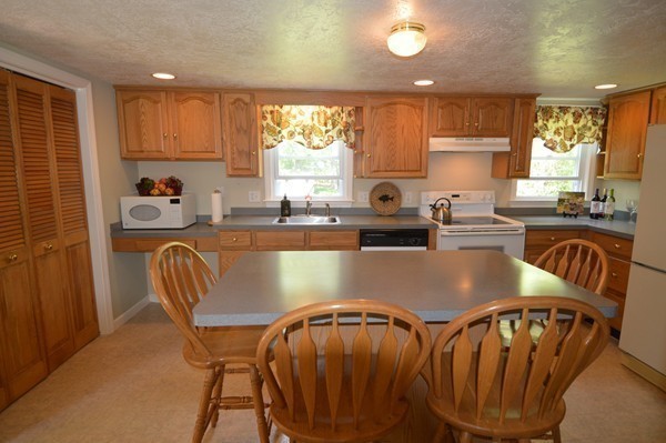 44 Van Kleeck Road Millis, MA 02054 - Photo 8 of 30 Gallery Image 8
