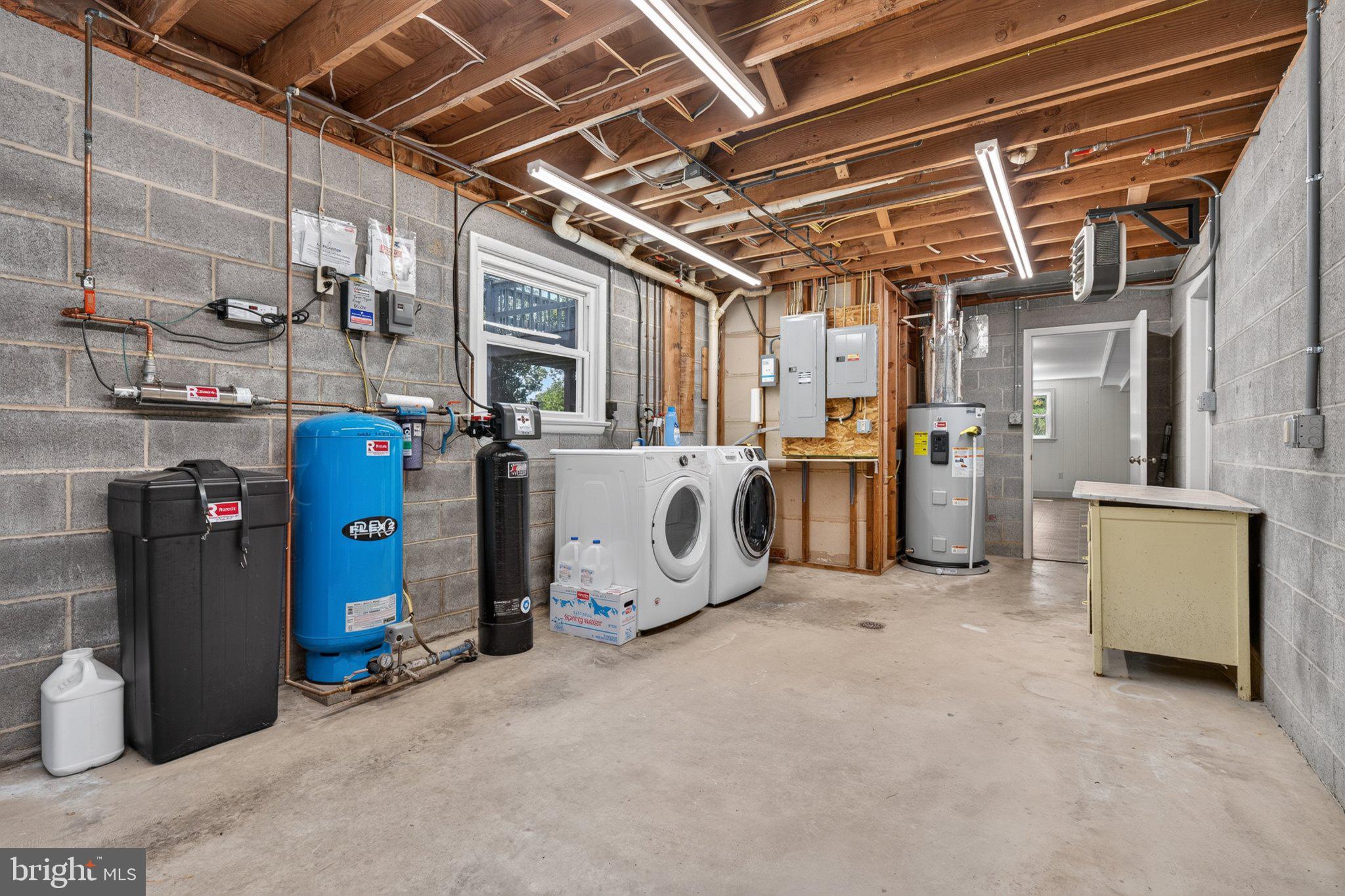 1277 South Colebrook Road Manheim, PA 17545 - Photo 31 of 65 Spacious laundry area with modern utilities.