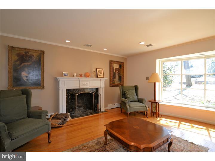 2322 Deer Path Road Huntingdon Valley, PA 19006 - Photo 3 of 25 Living Room