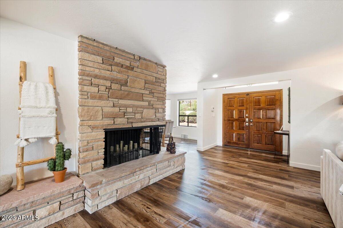 5733 East Camelback Road Phoenix, AZ 85018 - Photo 10 of 45 Family Room