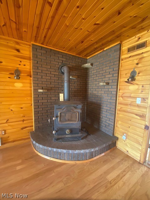 1782 Hewitt Gifford Road Southwest Warren, OH 44481 - Photo 12 of 31 Wood burner