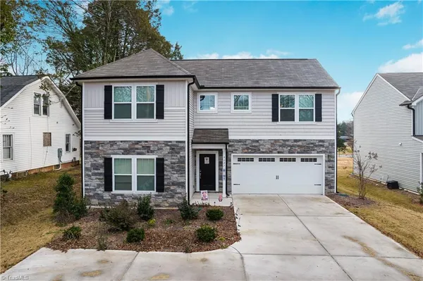 $314,900 | 4627 Shattalon Drive, Winston-Salem, NC 27106