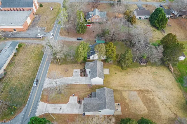 $329,500 | 4627 Shattalon Drive, Winston-Salem, NC 27106