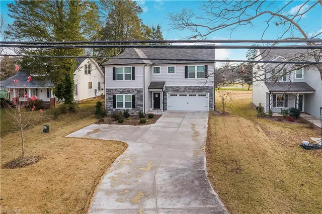 $329,500 | 4627 Shattalon Drive, Winston-Salem, NC 27106
