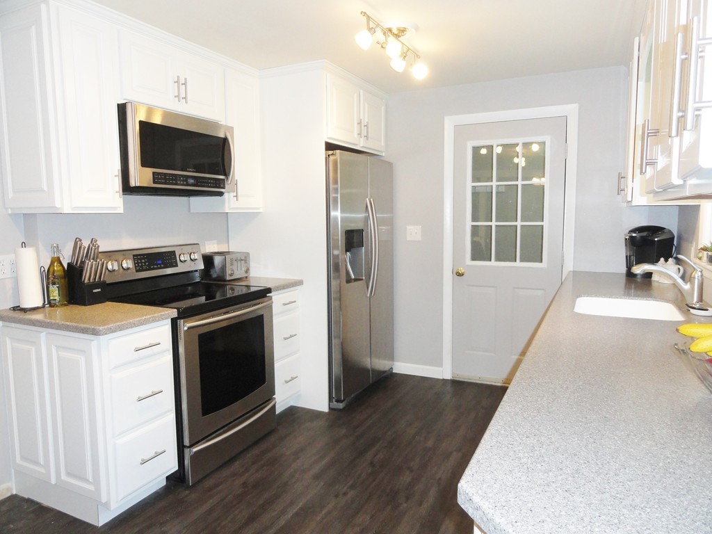 12 Birchwood Road Rutland, MA 01543 - Photo 7 of 27